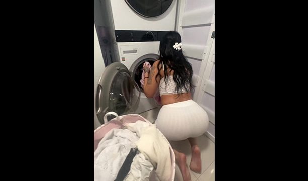 Atascada Mulan Vuitton follada por su hermanastro