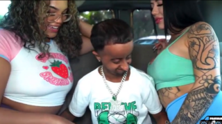 Baby alien follando con Gem jewels y Lacey jayne