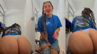 Banquera en su tiempo libre muestra el culo