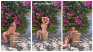 Beth Lily sesión de fotos al aire libre completamente desnuda