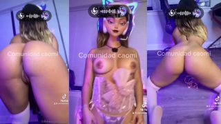 Caomi98 ya le esta gustando mostrar su cuerpo