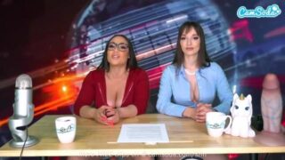 Carmela Clutch y Lexi Luna en las noticias siendo folladas por unas máquinas