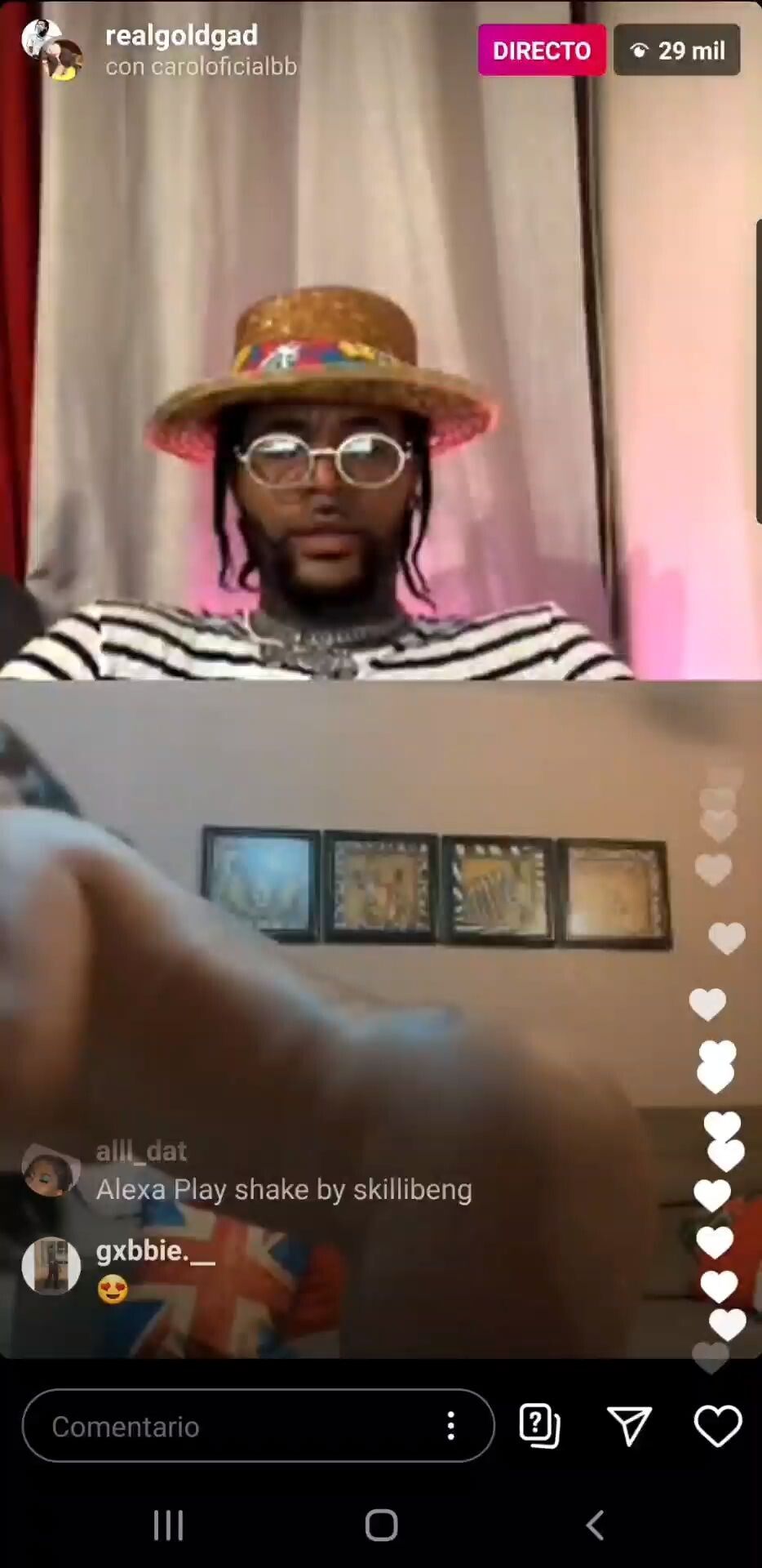 Desnuda en live de Instagram