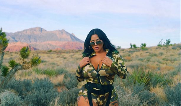 Drea Alexa Militar follando al aire libre