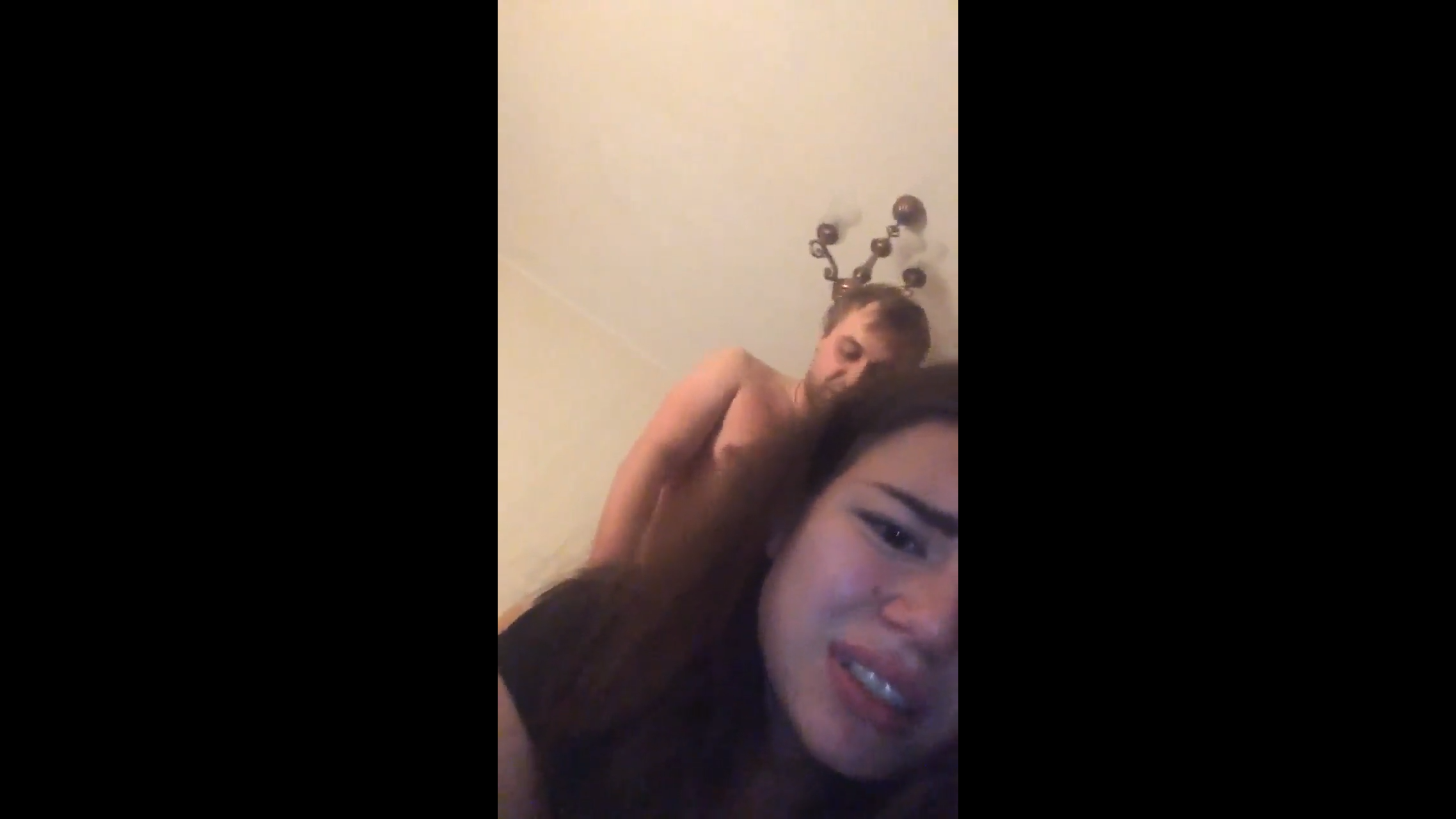 Grabó su primera experiencia anal