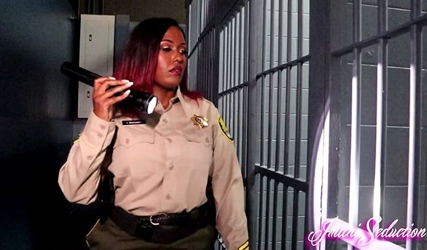 Imani Seducción Follando con un prisionero
