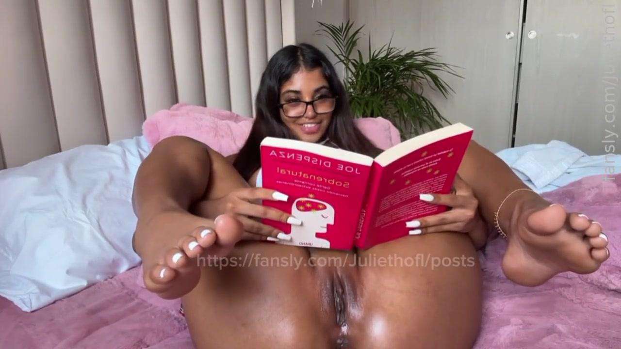 Julieth Diaz le gusta leer xxx video