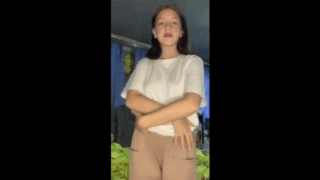 La sexy adolescente maria se desnuda para papá