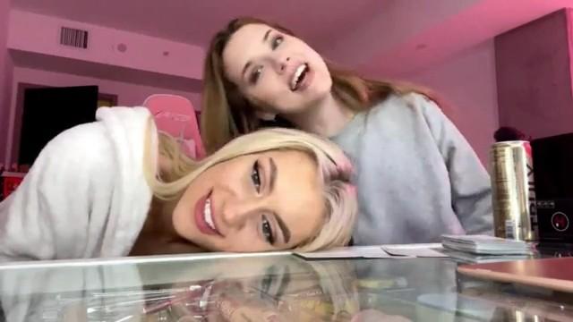 Lauren Summer y sus amigas en una transmisión en vivo desnuda