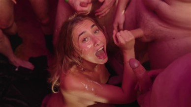 Lillian Phillips Bukkake de 40 hombres – Video de Onlyfans filtrado