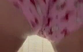 Loraiine bailando dembow