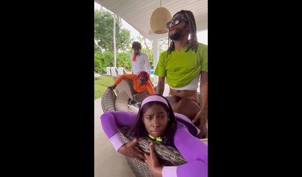 Minxmilliyon y Vicky Hyuga cuarteto caliente al aire libre