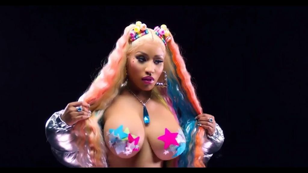 NICKI MINAJ  EDICIÓN DEL VIDEO 1MIN 30S DE NICKI