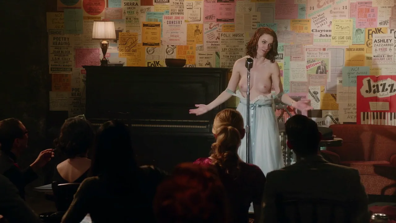 Rachel Brosnahan nude boobs
