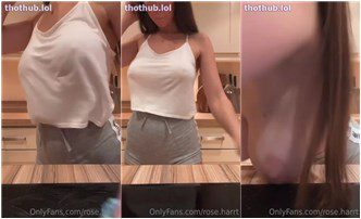 Rose Hart desnuda en la cocina con grandes tetas