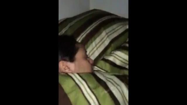 Se coge a su hermana borracha real