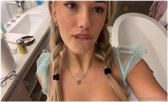 Se filtró el video de Breckie Hill sin sujetador con tetas rebotando