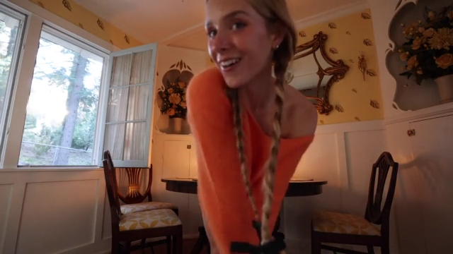 Se filtró el video de prueba de deslizamiento de pezón de Caroline Zalog