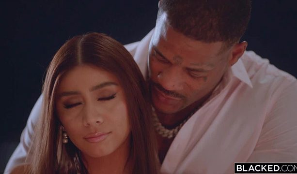 Se filtró el video sexual interracial de Violet Myers