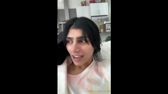 Se filtró la transmisión en vivo de mia khalifa desnuda