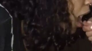 Tokischa tutorial de como tomar leche de teta