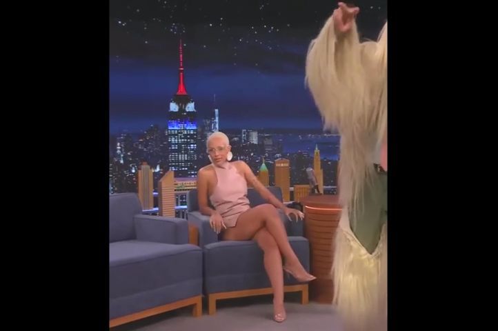 sexy doja tarde en la noche